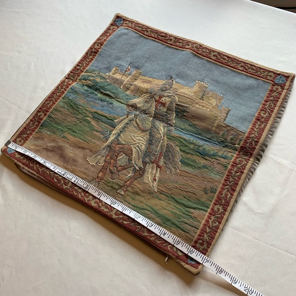 NWT Pillow case crusader knight Templar Belgian tapestry - Picture 5 of 6